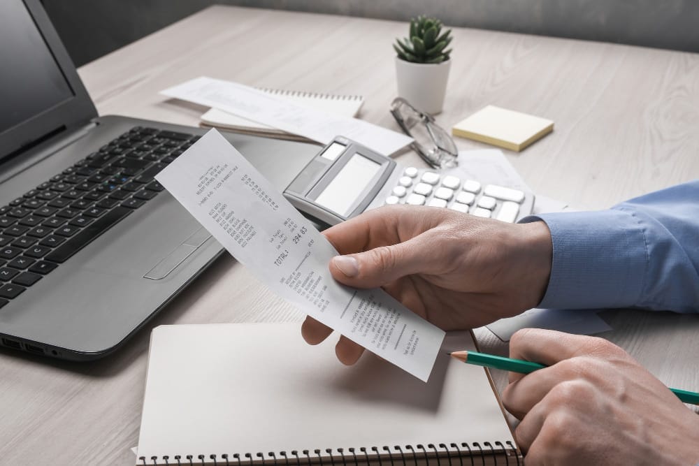 Use the Tax return calculator of precent for lodging your tax 